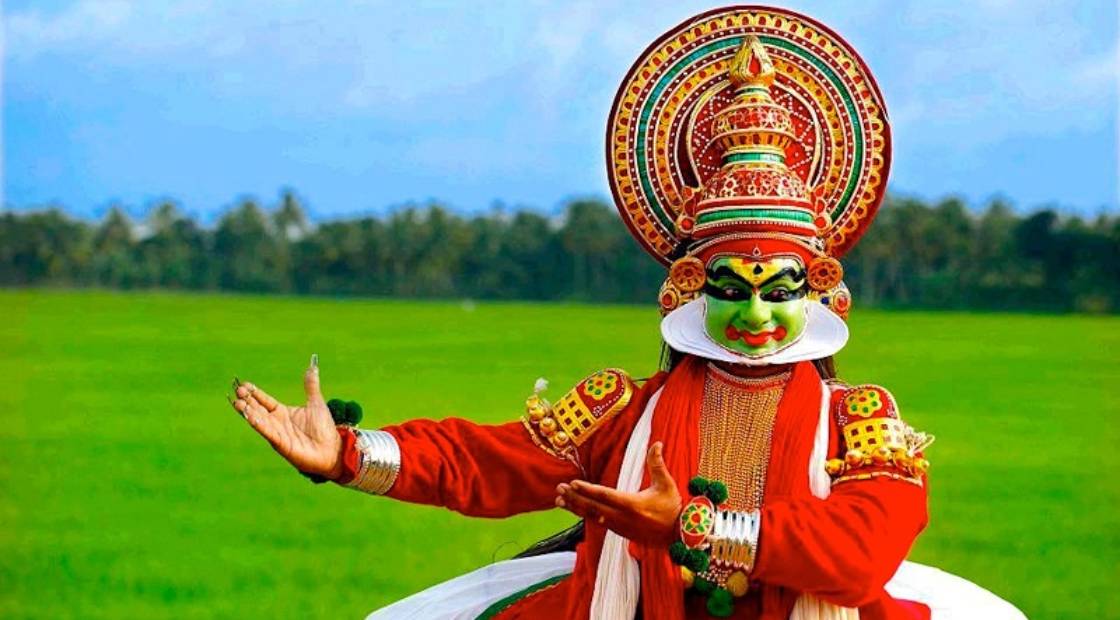 Kathakali kerala Biverah Hotel Suites Trivandrum Thiruvanthapuram 1